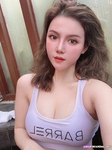 Top beauty Xiaohan masturbating video was leaked by her boyfriend