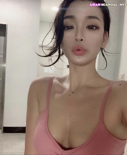 Bastante super modelo coreana orgasmo rápido en el gimnasio